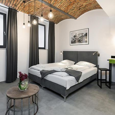 Level -1 Loft Apartments City Center By Renters Posen Exterior foto